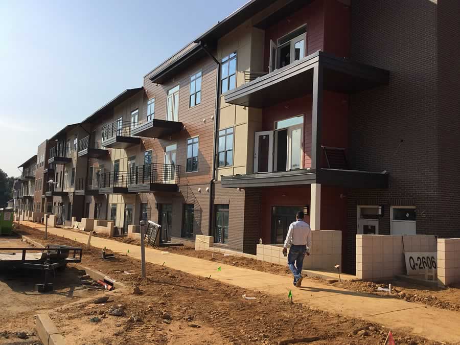 美國北卡哈利克萊斯特多戶住宅