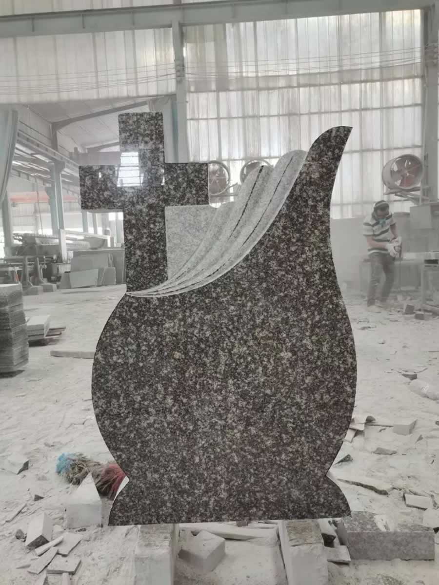 Romania Tombstone-02