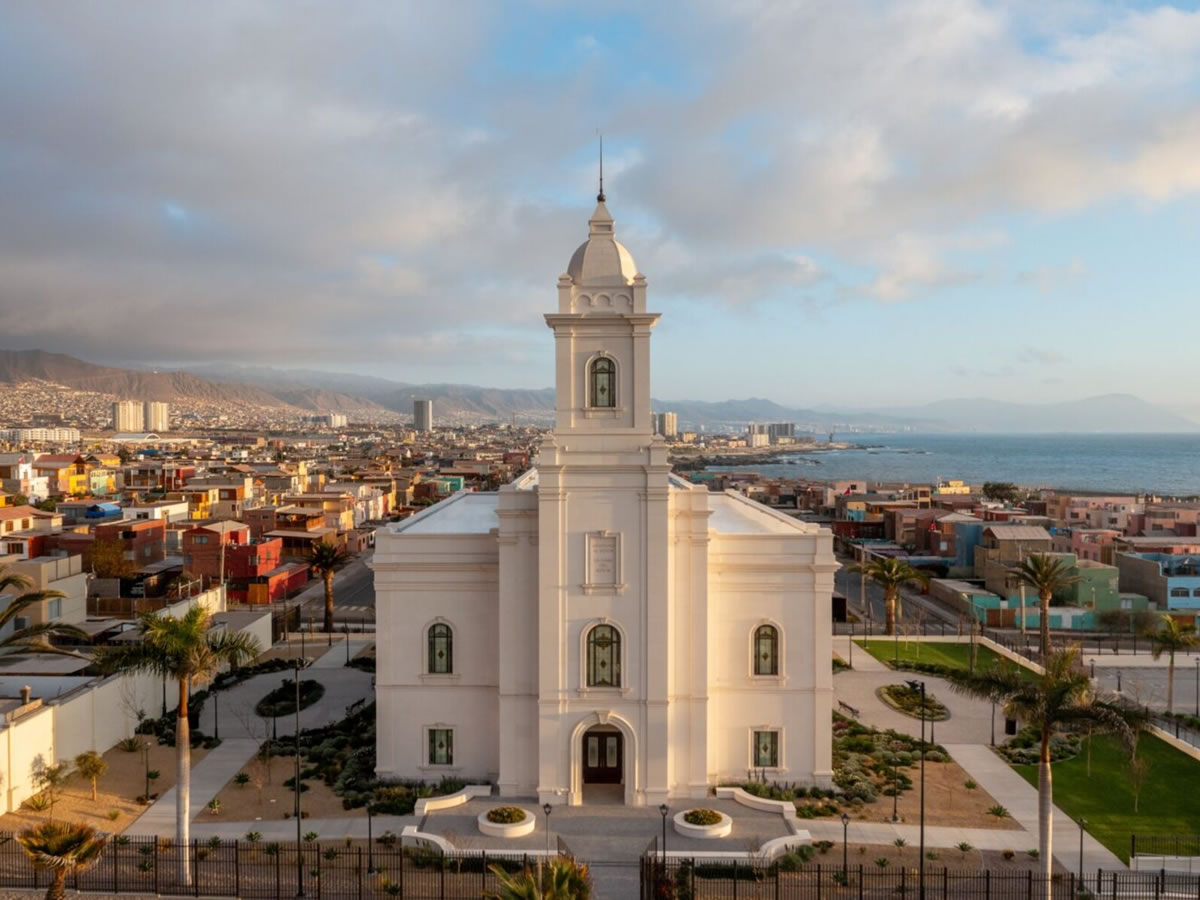 智利安托法加斯塔教堂